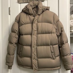 Aritzia TNA Super Puff